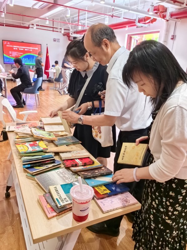 通弘网  智汇楚河，棋承父爱，杨浦228街坊见证“棋王”诞生